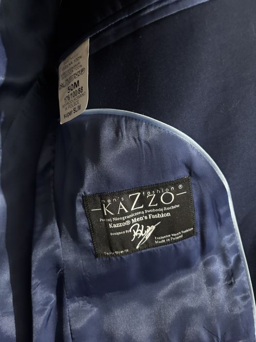 Granatowy garnitur super slim