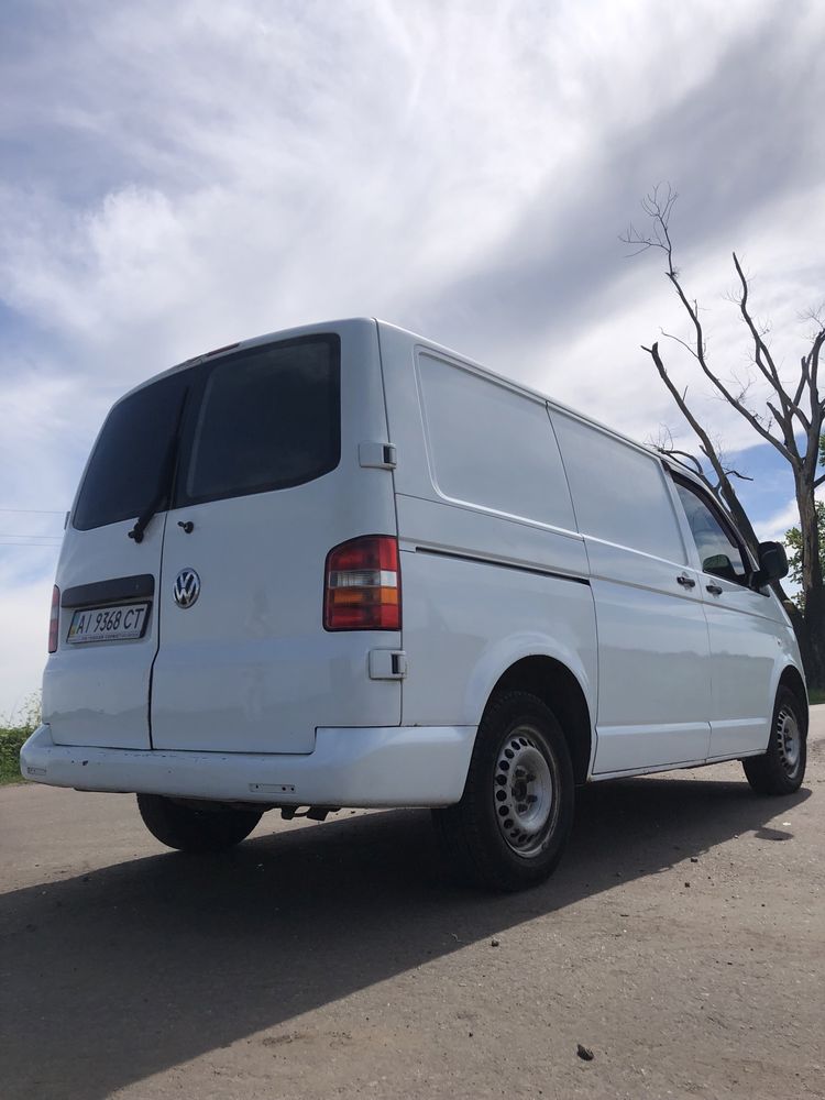 Volkswagen T5 2007рік,1,9tdi груз.