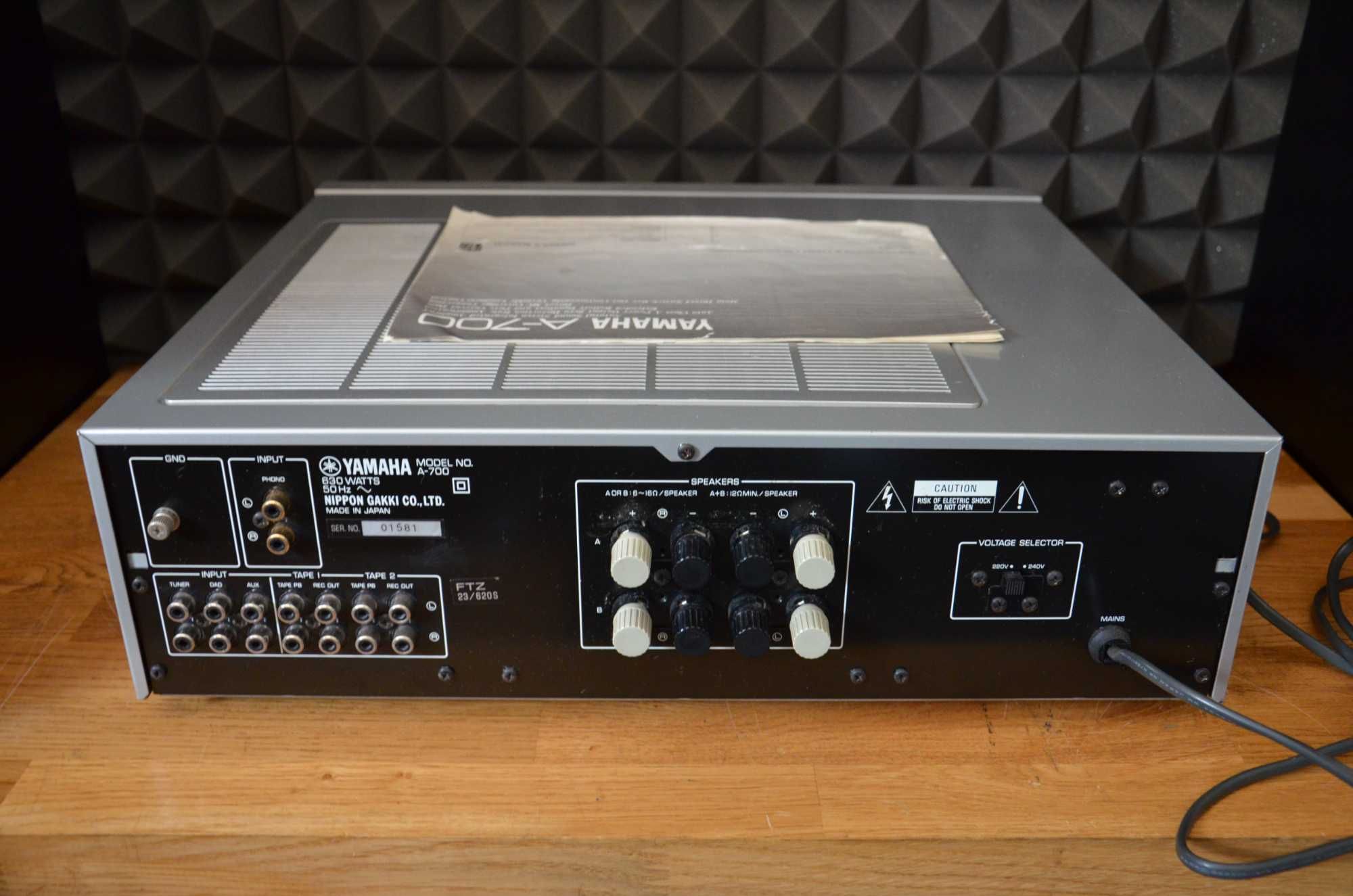 Wzmacniacz YAMAHA A-700 / 630 W / CLASS A
