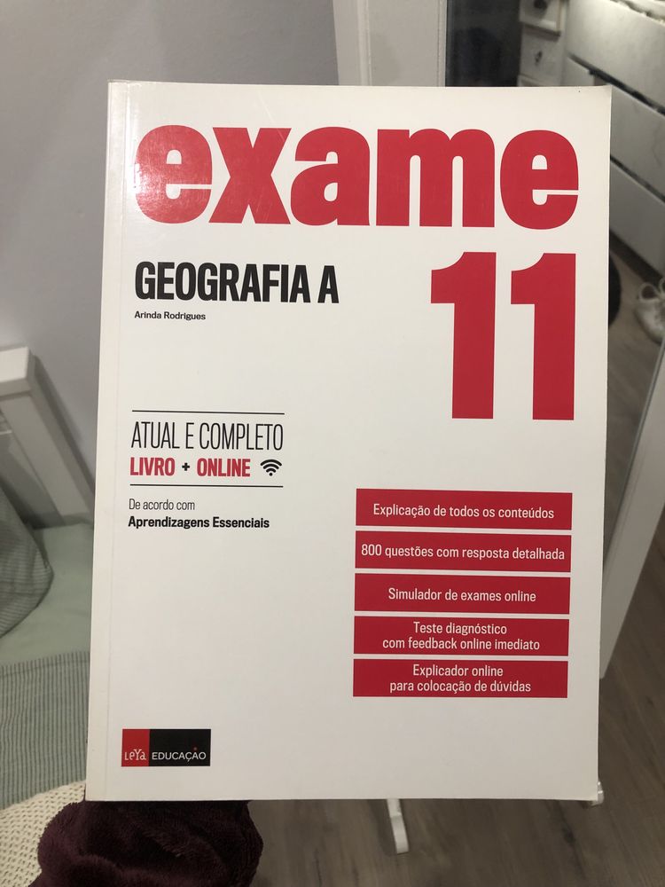 Livro de preparação para exame de geografia A 11 ano