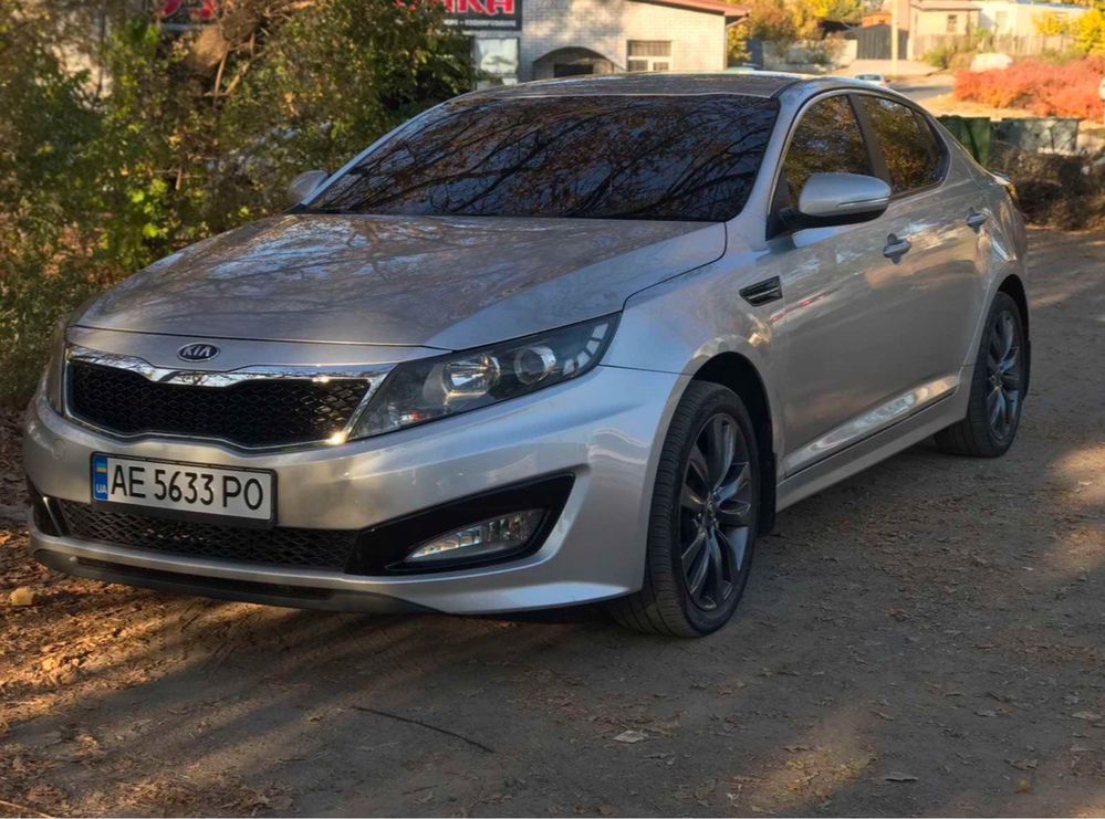 Продам KIA K5 2012 год