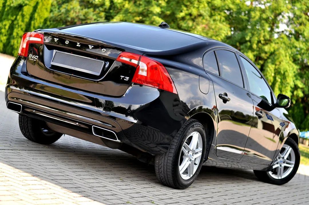 Volvo S60 R e z e r w a c j a