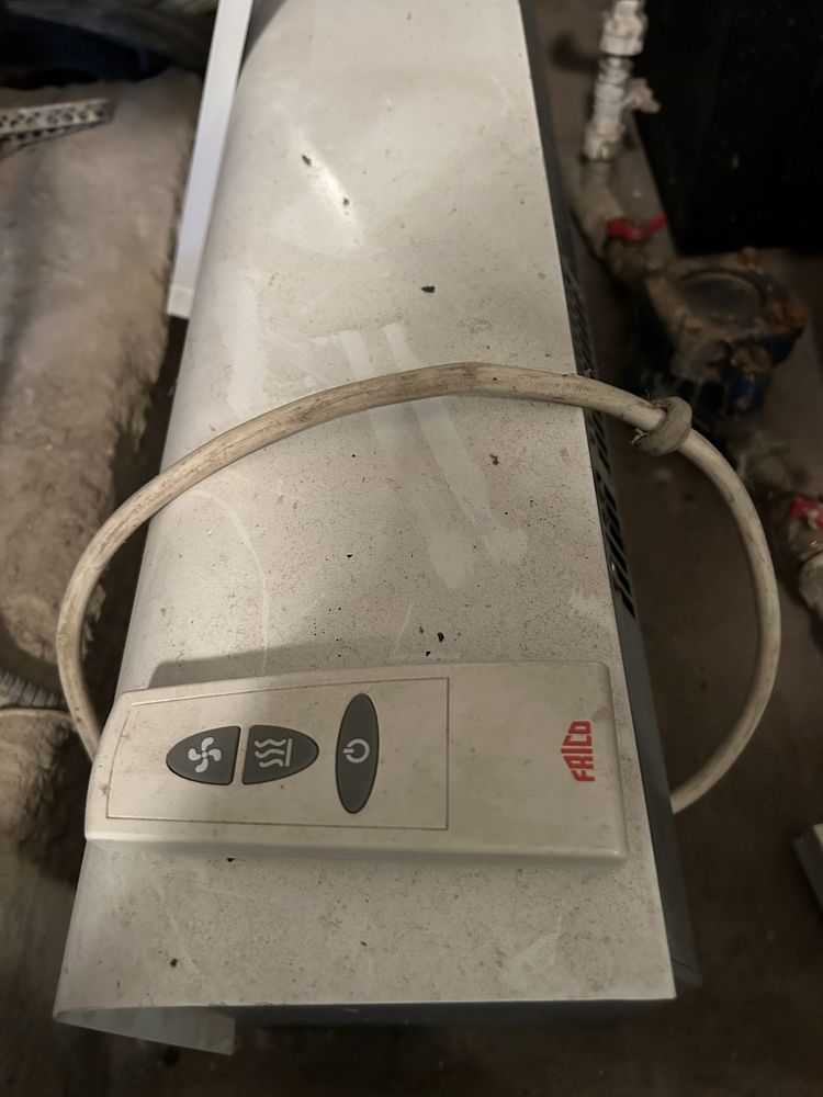 Теплова завіса з підігрівом повітря 5 kw