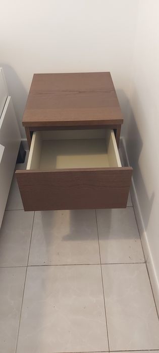 Mesa cabeceira castanha Ikea