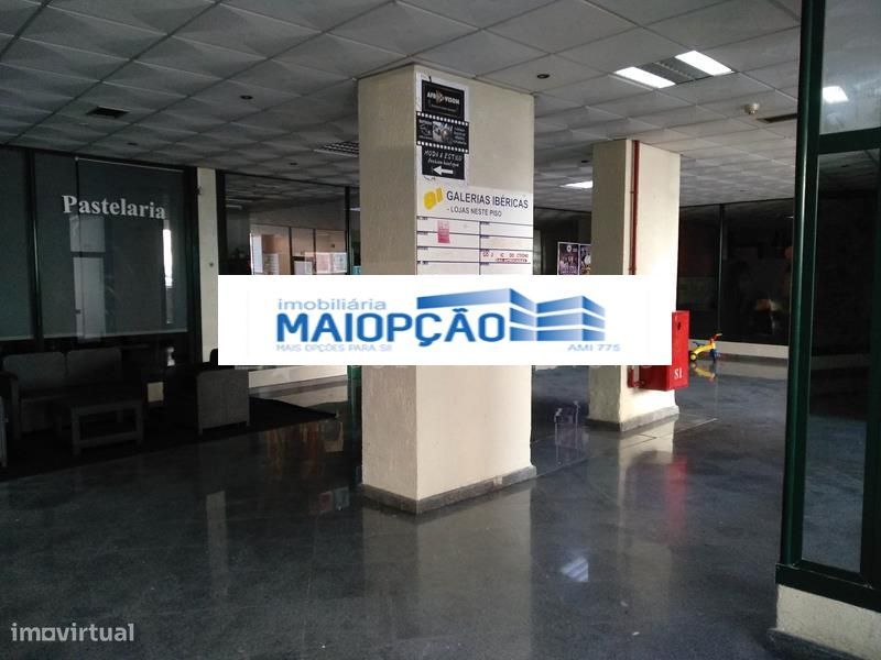 Loja com 99m2
