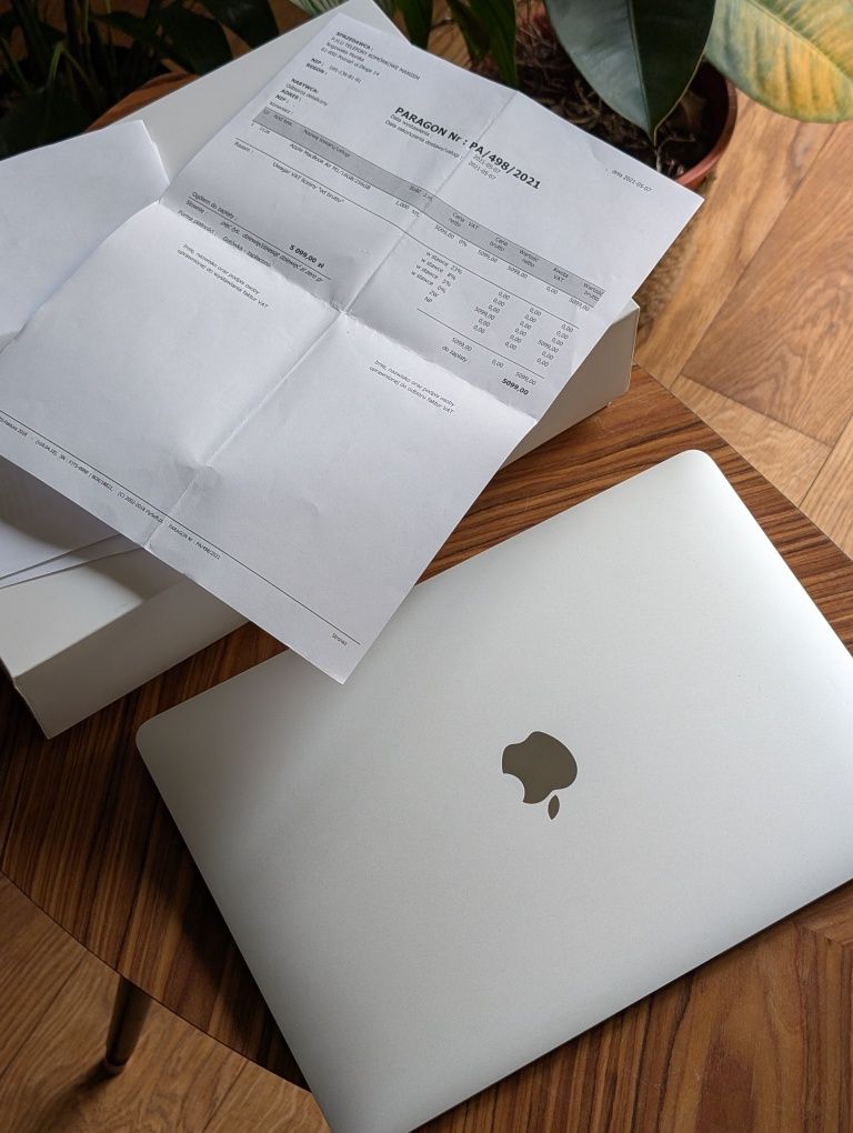 MacBook air m1 16/256