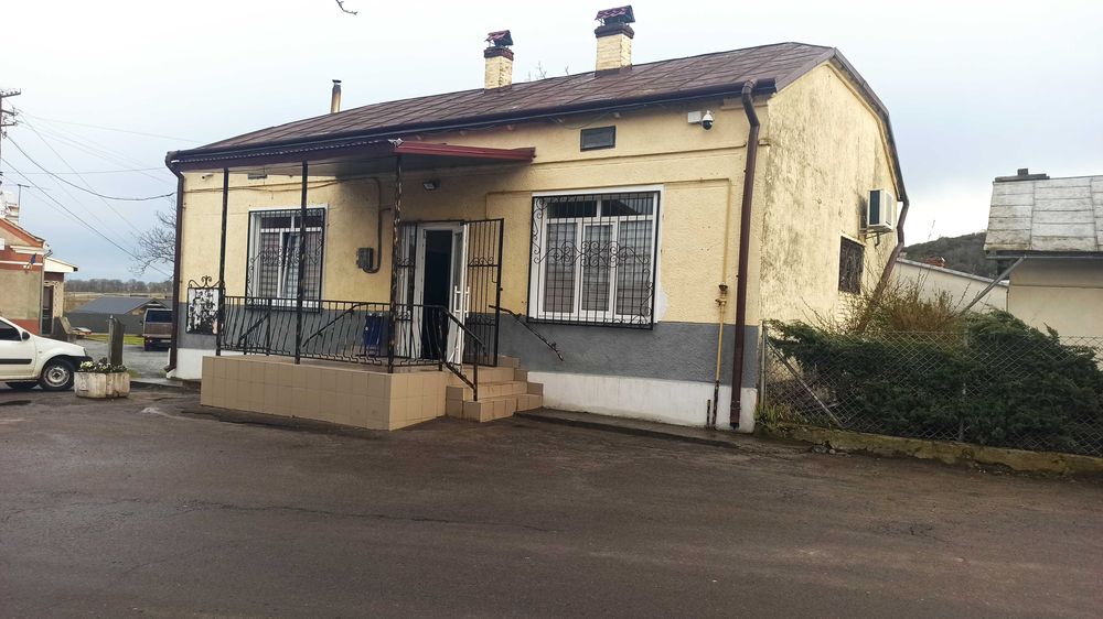 Продам промислово-продуктовий магазин