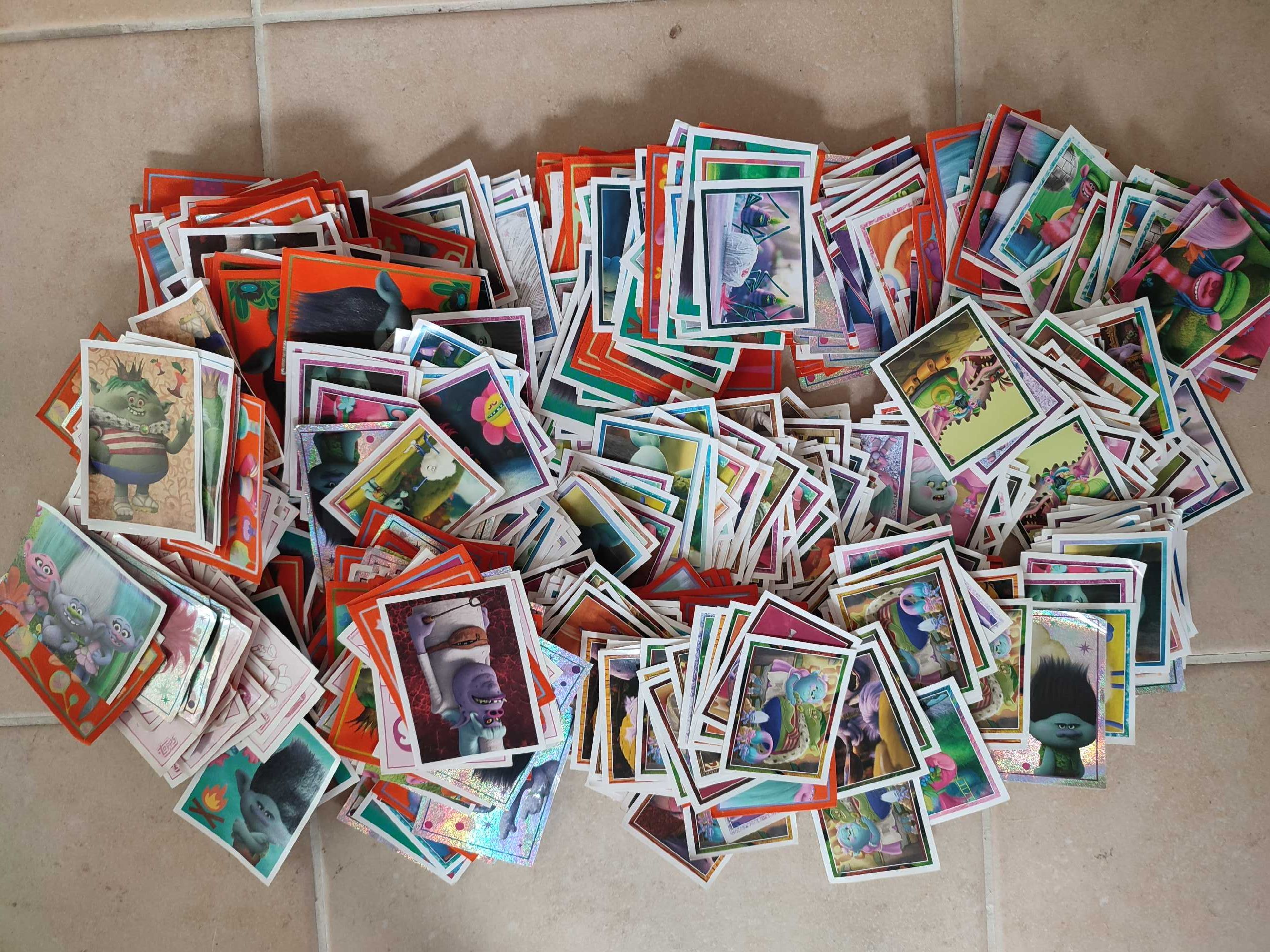 Lote 970 cromos Trolls