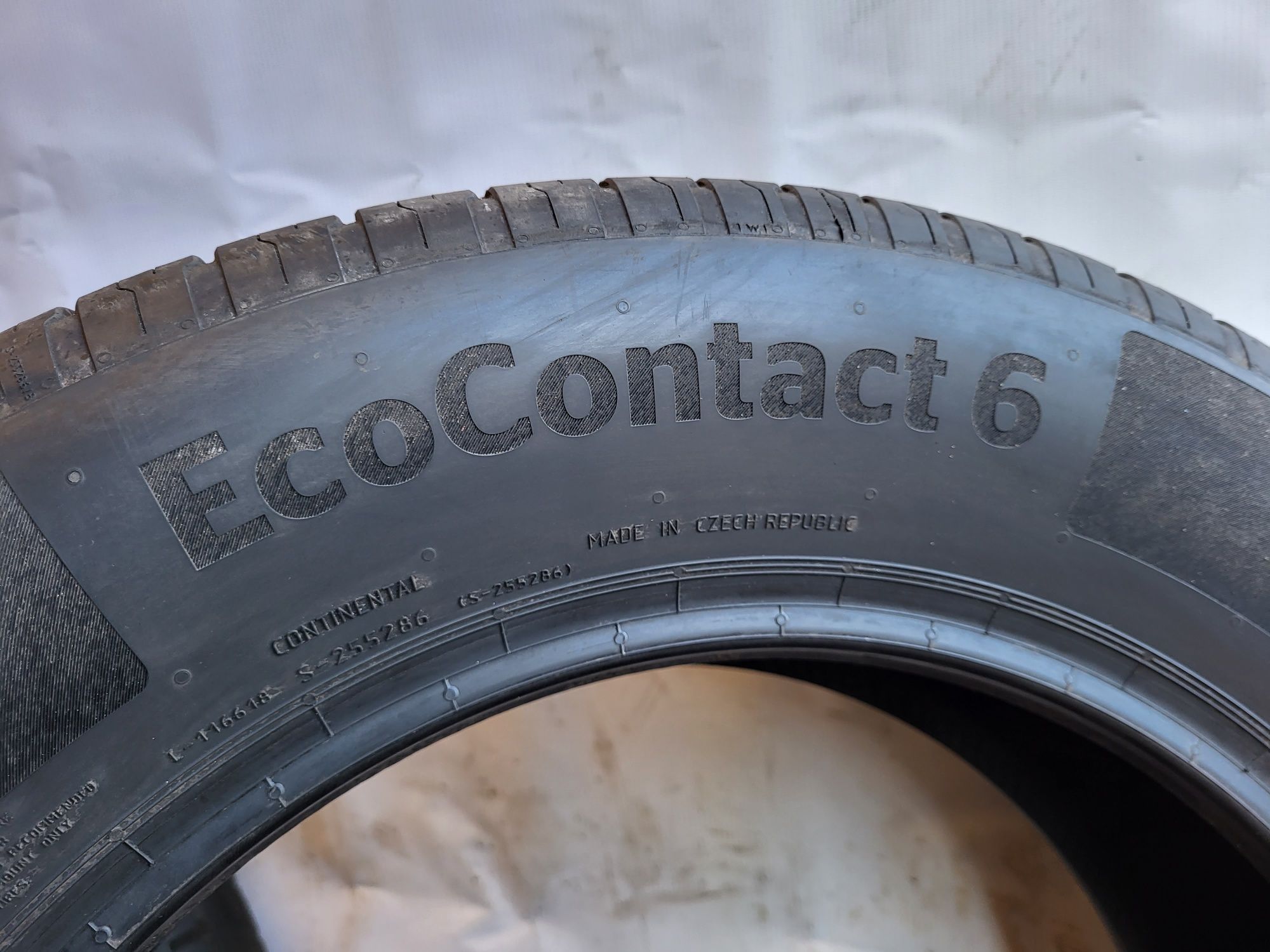 Continental EcoContact6 215 65 R17 komplet jak Nowy