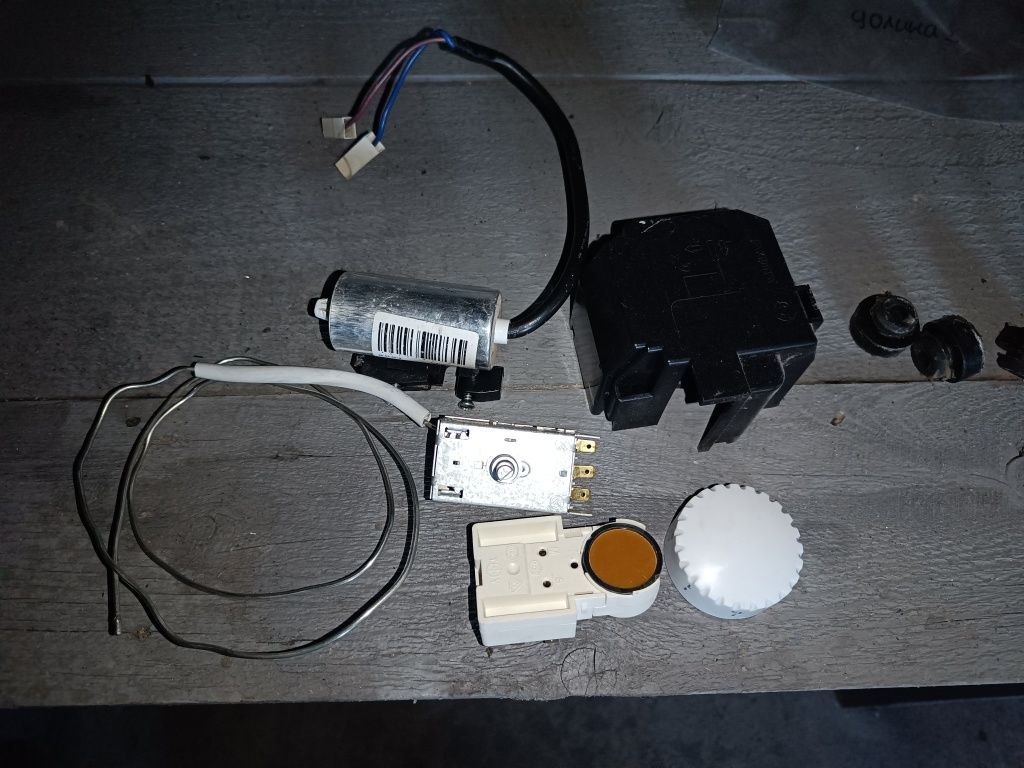 Запчастини Регулятор термостат Кріостат для холодильної камери Beko 45