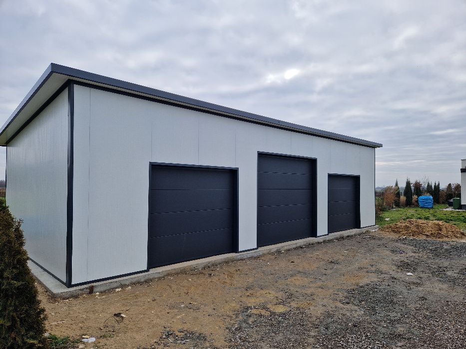 Producent Brama garażowa segmentowa Bramy garażowe przemysłowe 2,96*2