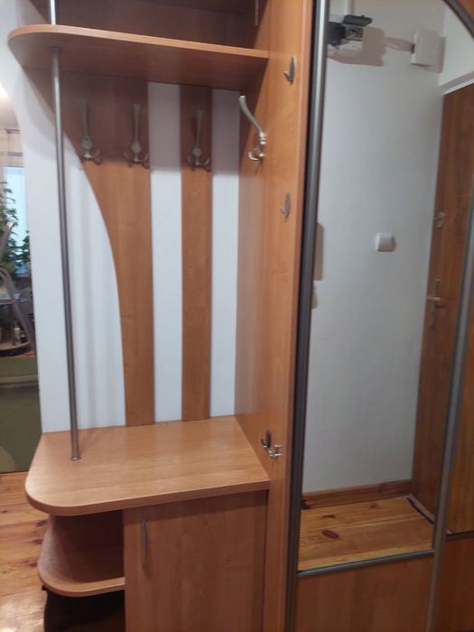 Oddam szafę do przedpokoju