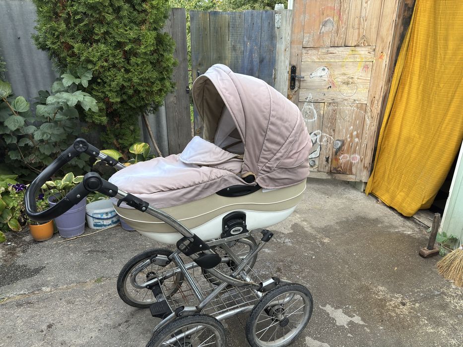 Продам коляску в хорошем сострямии