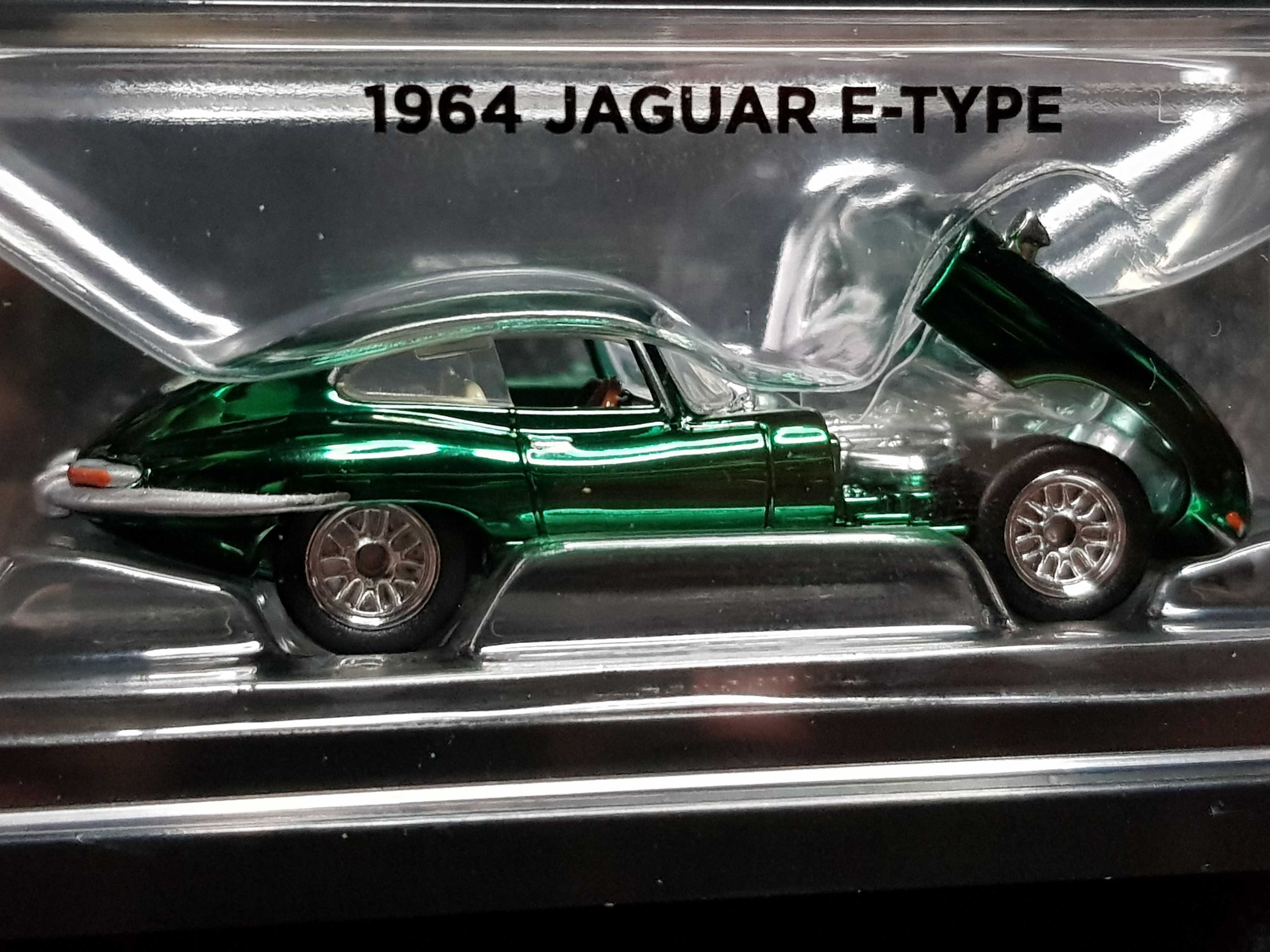 Hot Wheels RLC Jaguar E-Type 28430/30000