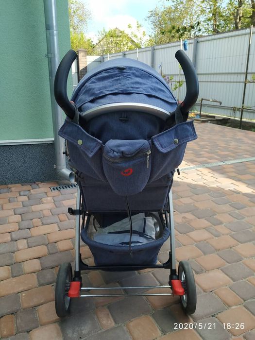 Коляска для прогулянок