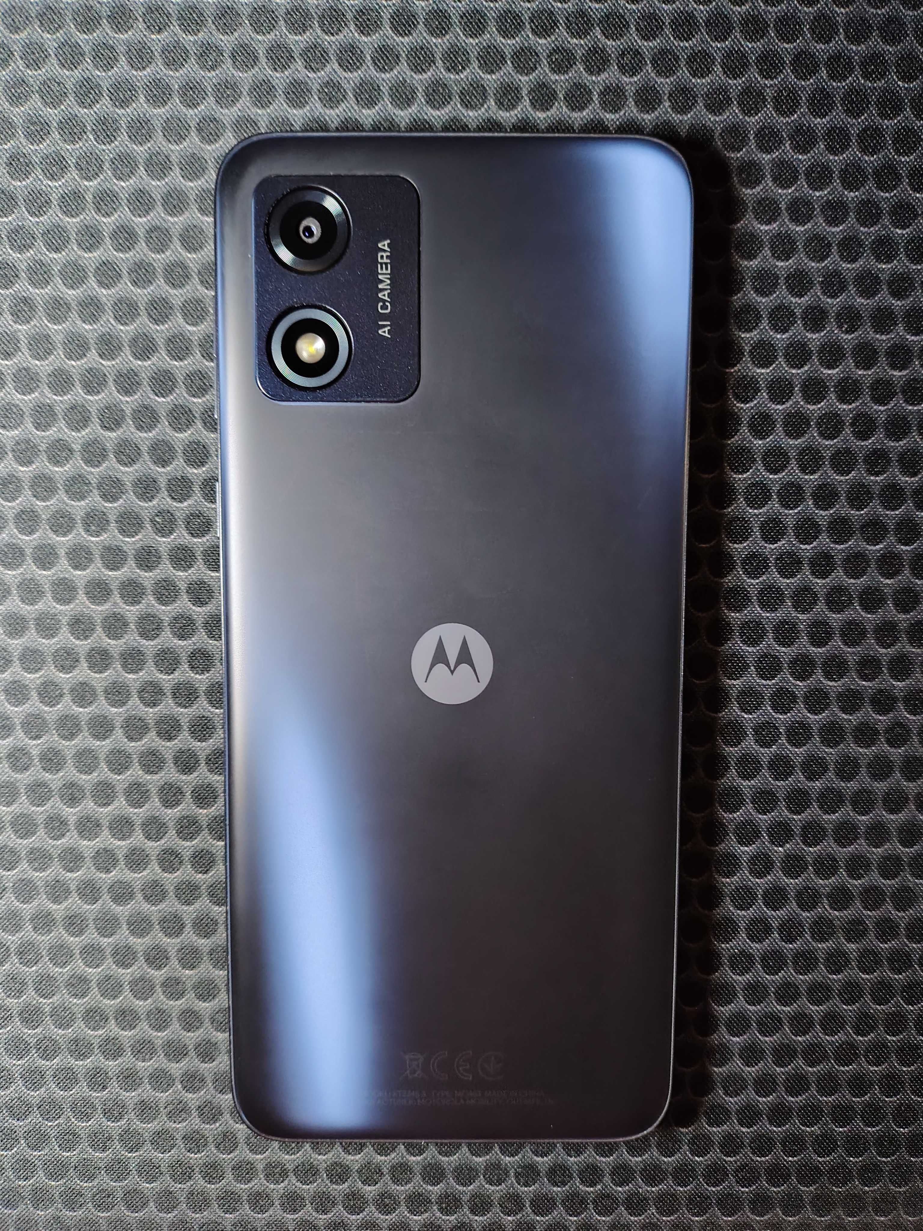 Смартфон Motorola E13 8/128GB Cosmic Black + Подарки