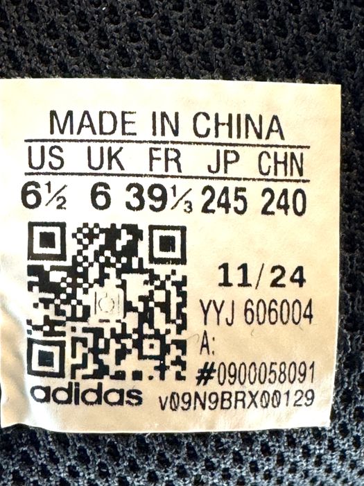 Кроссовки Adidas НОВЫЕ - 36,37 размер в НАЛИЧИИ