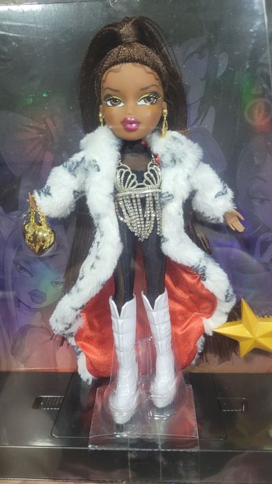 Колекційна братц Саша  Bratz® x GCDS Special Edition Designer Sasha
