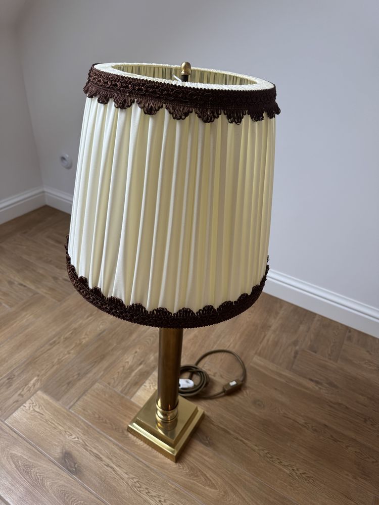 Piękny stylowy abażur do lampy małej na komodę  Retro