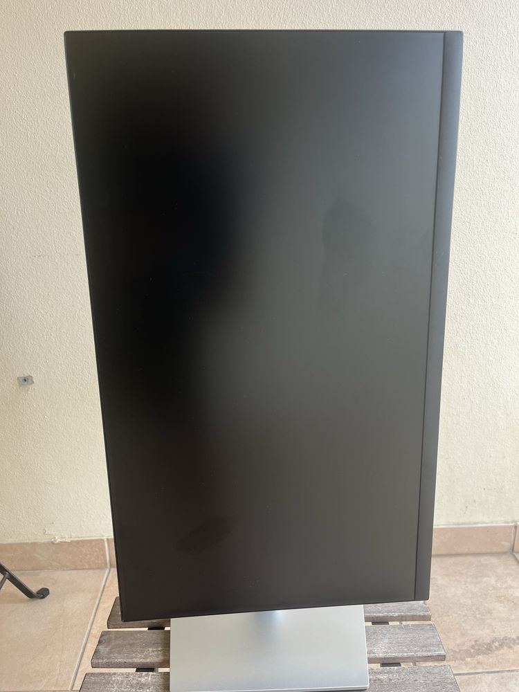 Monitor Dell P2422H giratorio