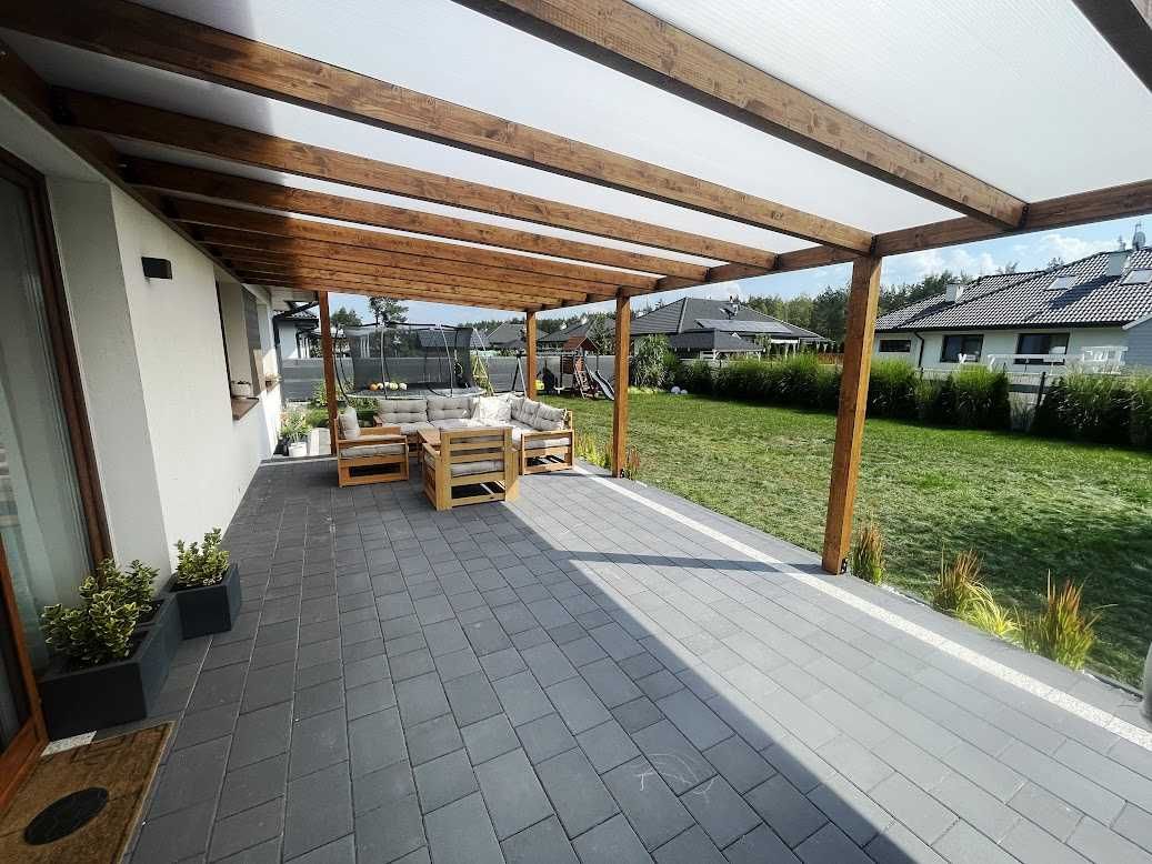 pergola z drewna klejonego BSH, zadaszenie tarasu, poliwęglan