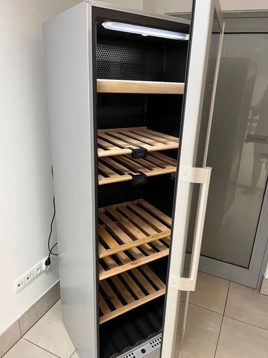 Chłodziarka na wino Bosch