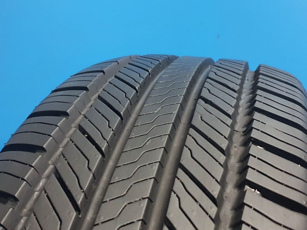 215/60 R17 Markowe całoroczne opony używane Yokohama