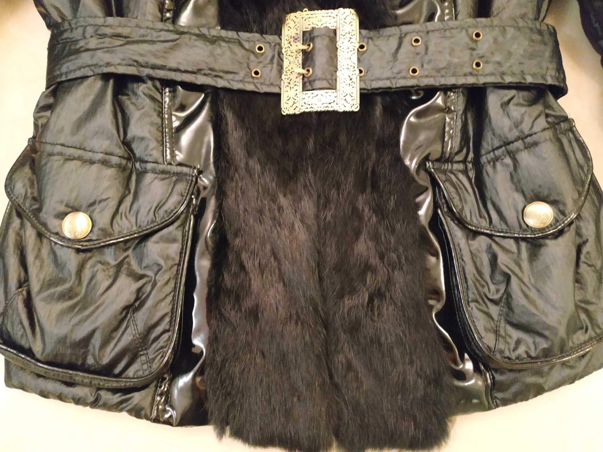 NOWA L XL elegancka czarna kurtka nabłyszczana futerko pasek luksusowa