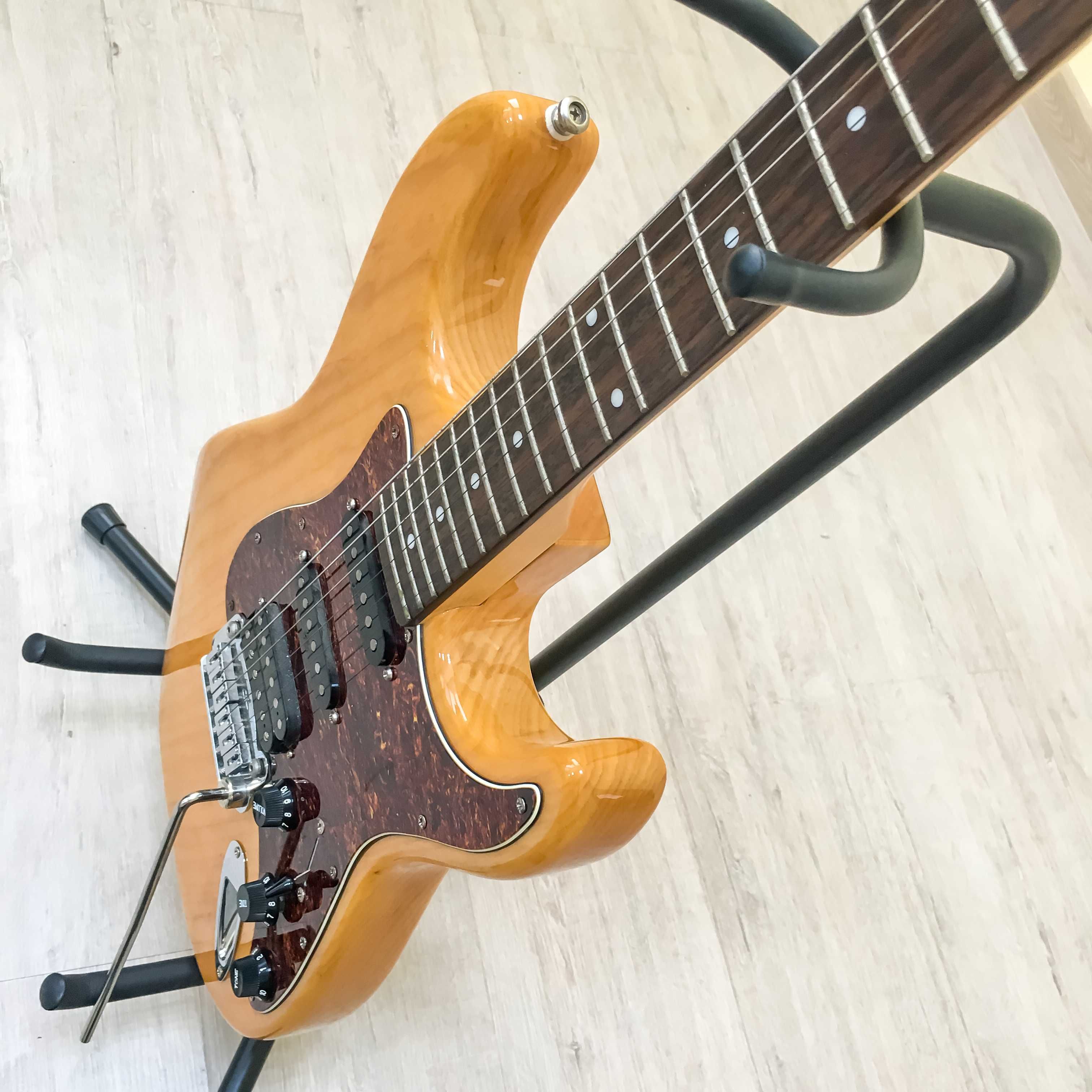 Увага розпродаж! Електрогітара G&L TRIBUTE LEGACY