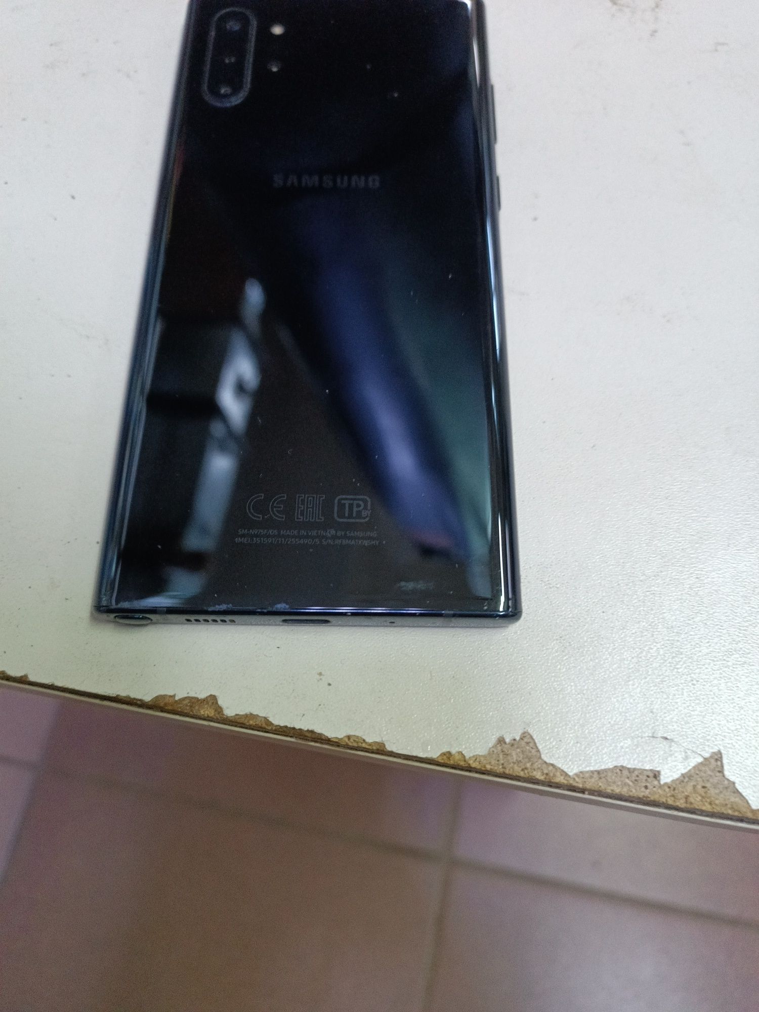 Продам Samsung galaxy note 10+ plus