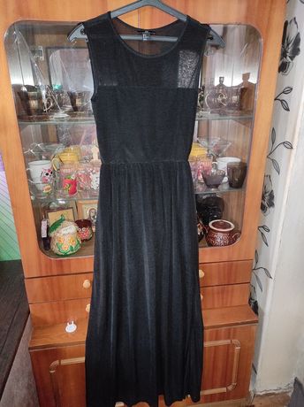 Чёрное длинное платье шикарное