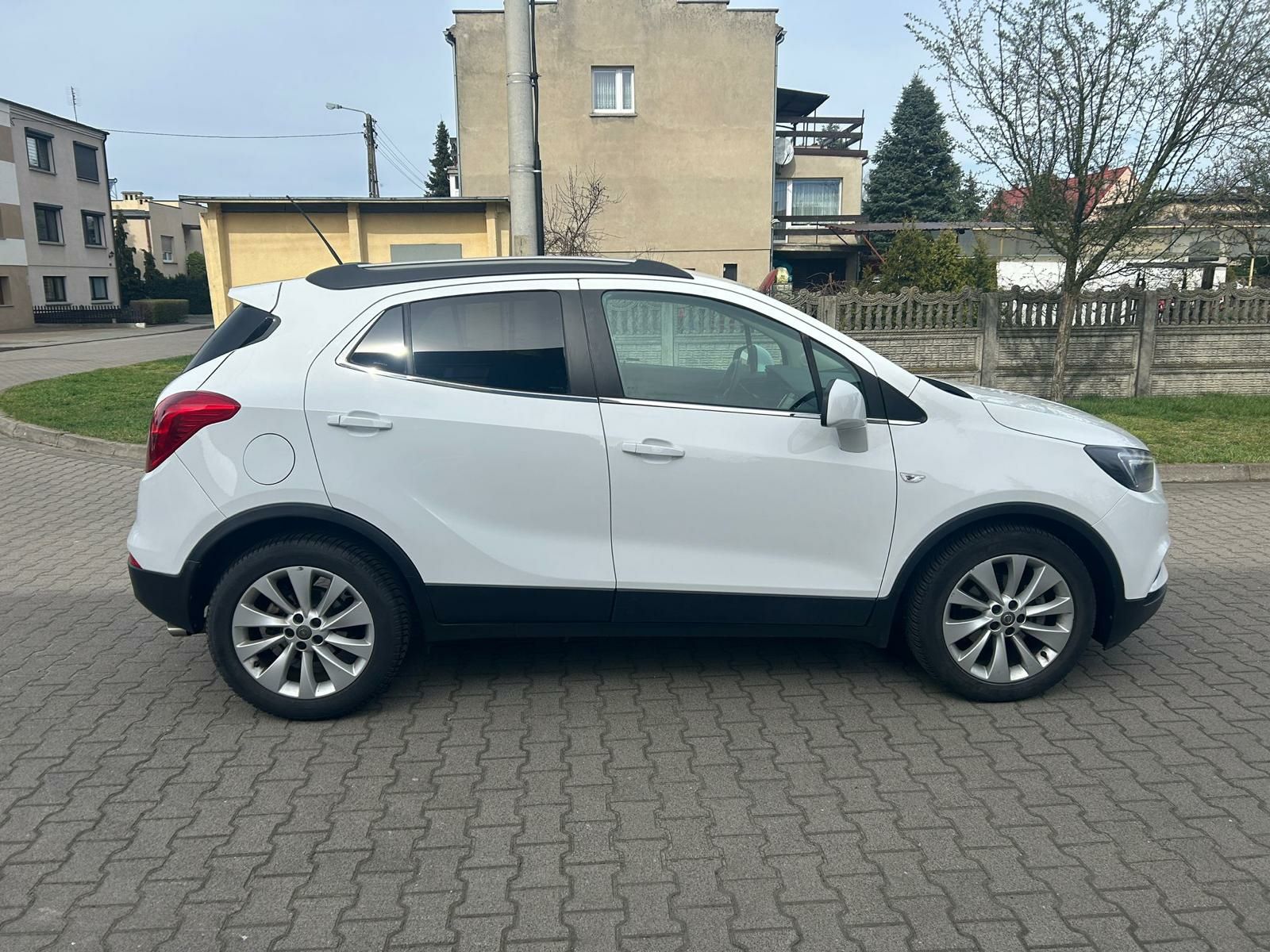 Opel Mokka benzyna ładna niski przebieg bezwypadkowy