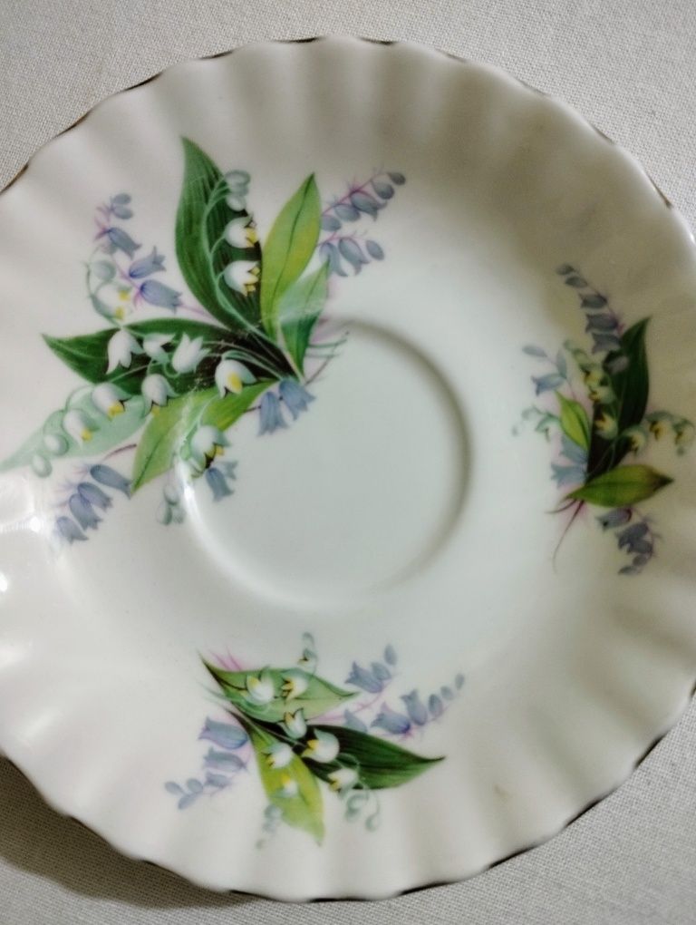 Prato Com Motivos Florais Royal Albert Bone China England