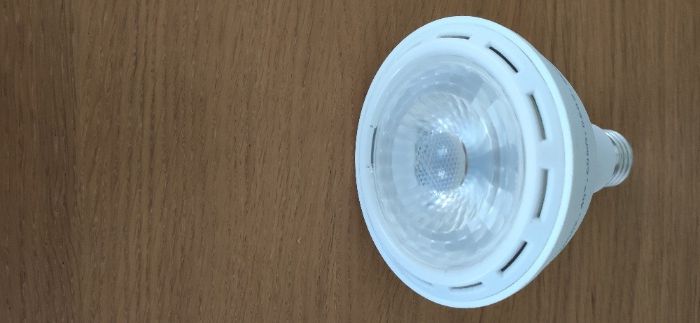 Lâmpada LED V-TAC 220 V, 12W 750 Lm casquilho E27