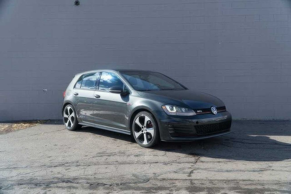 Volkswagen Golf GTI Autobahn      2015
