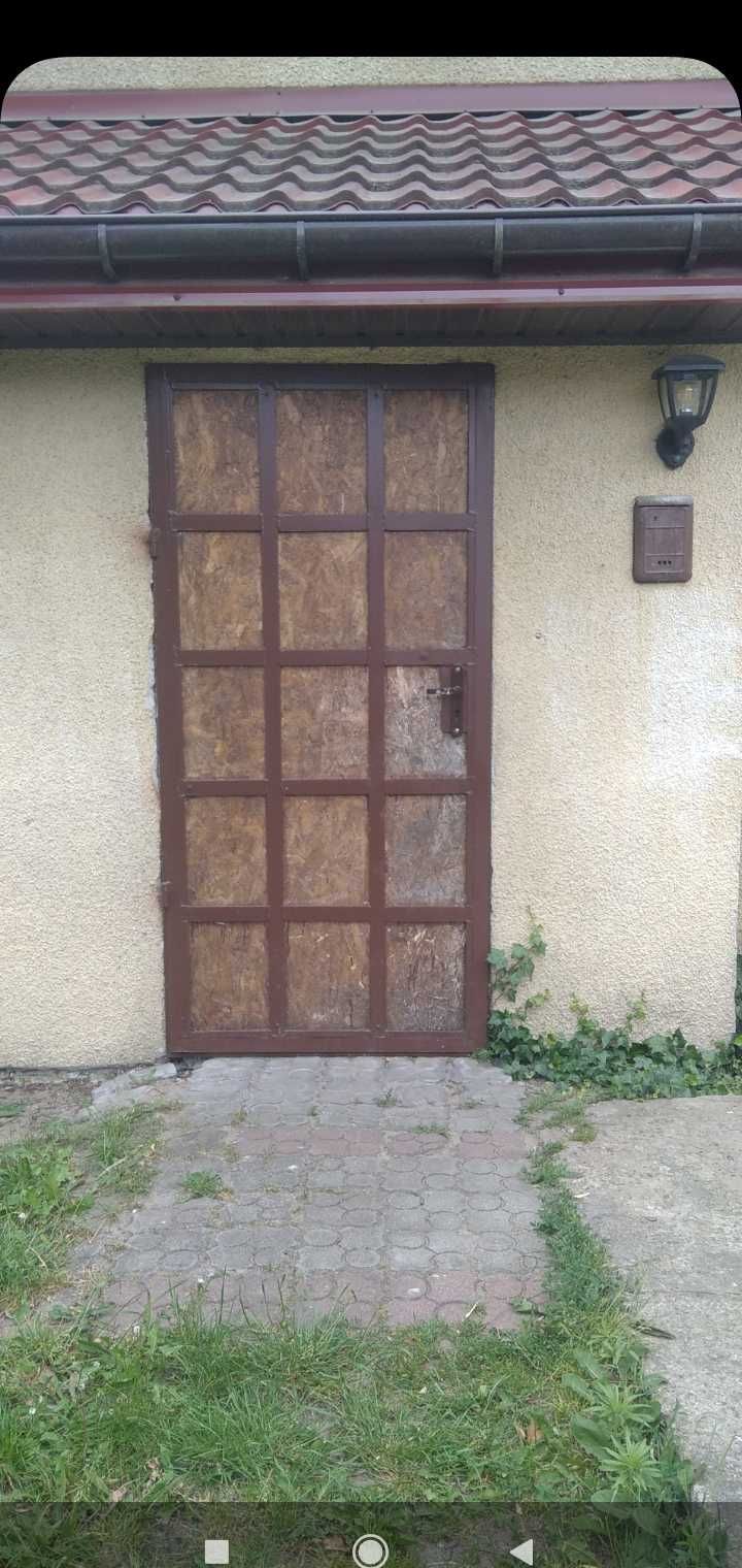 Drzwi zewnętrzne, do garażu