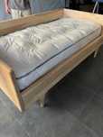 Cama de madeira maciça + estrado