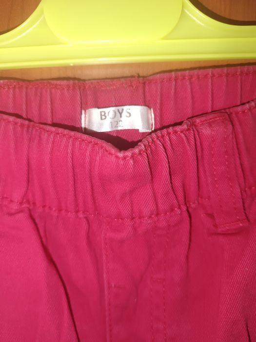 Czerwone spodnie 122