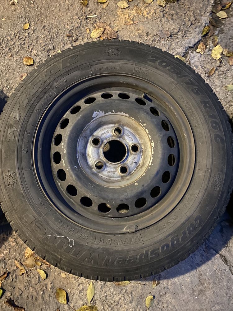 Шина с дисками б/у 205/75 R16C