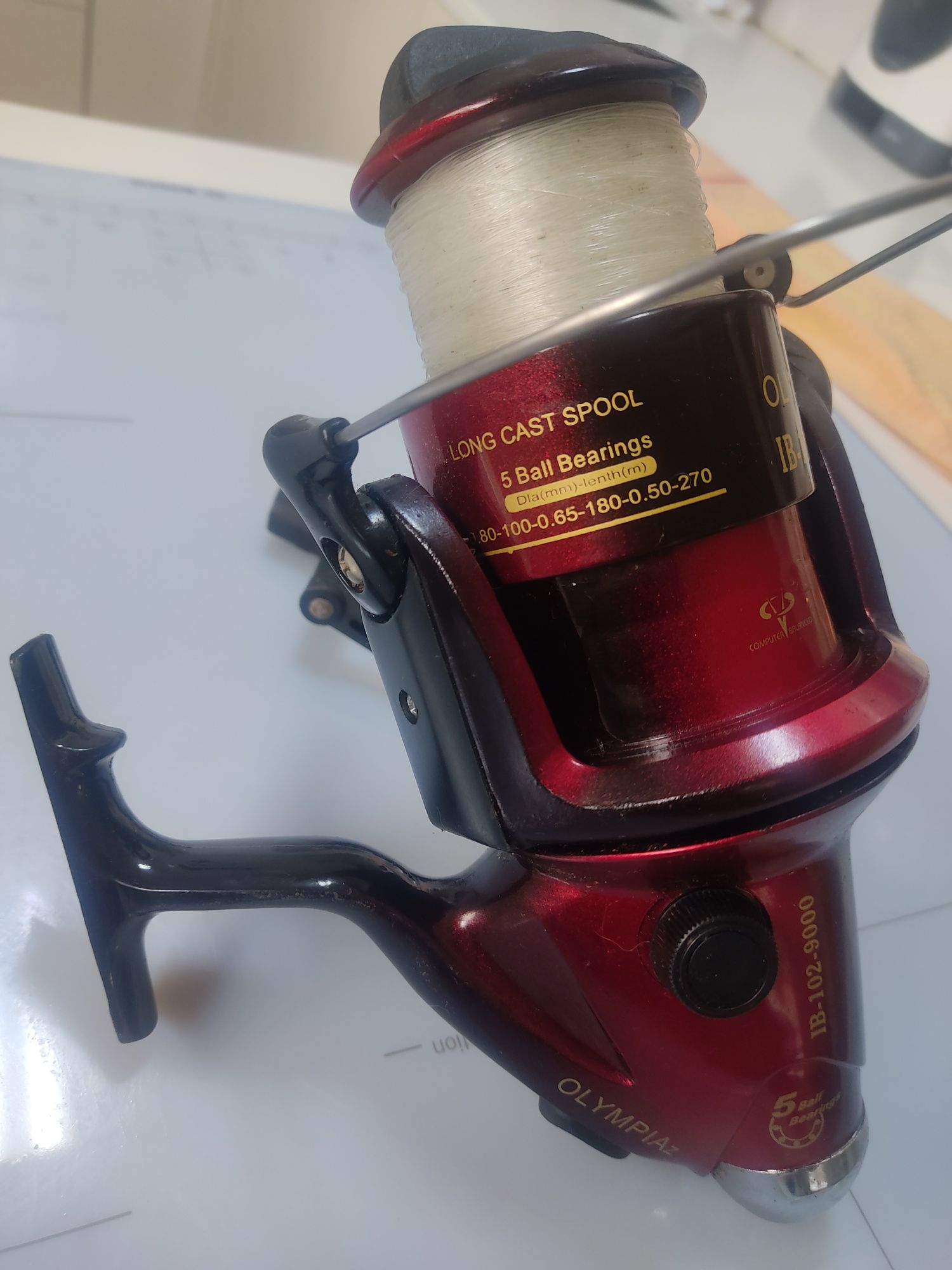 Vários carretos de pesca