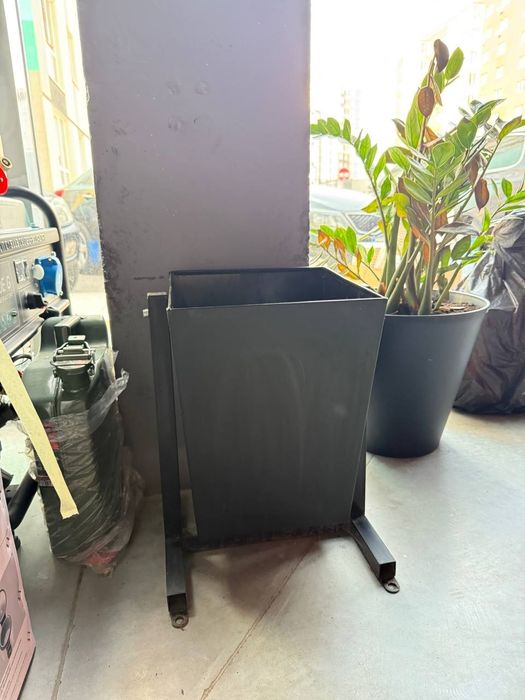 Сітка металева пофарбована.