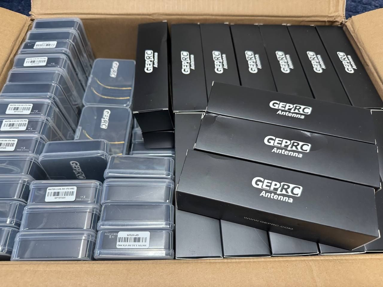 Відеопередавач GEPRC MATEN 3.3G 3W vrx 40CH