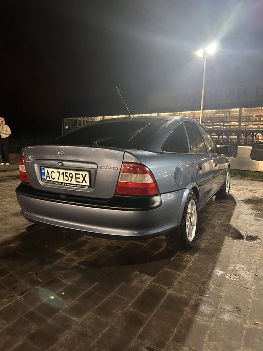 Опель вектра б, Opel