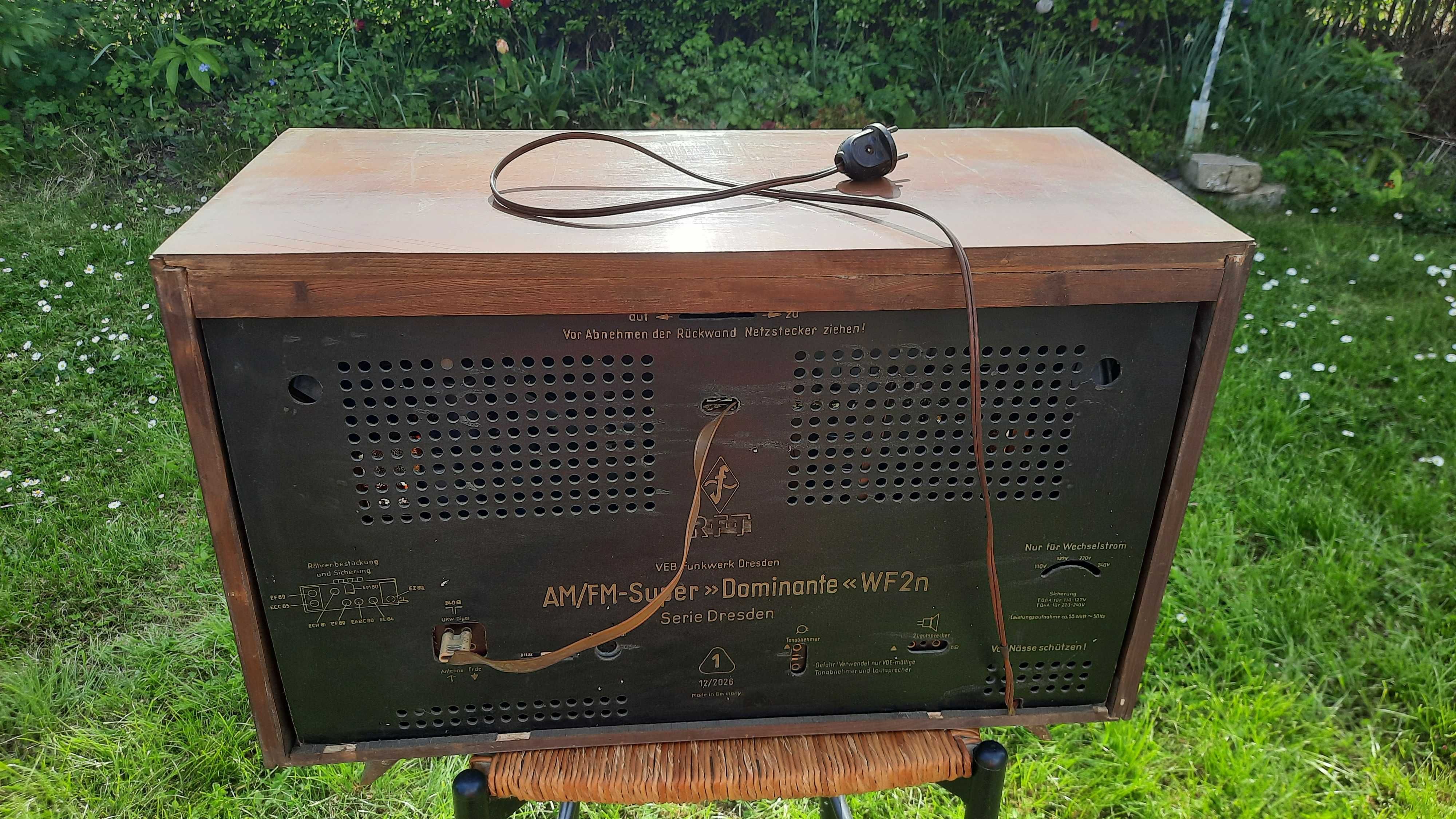 Radio Dominante WF2n z roku 1957