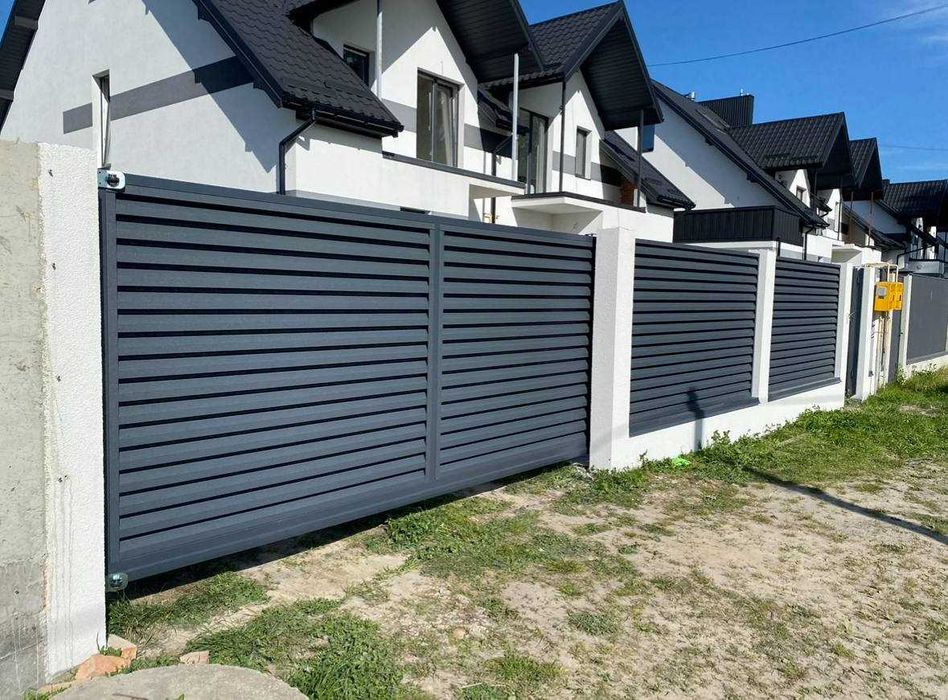 ВІДКАТНІ ВОРОТА з металу — швидкий монтаж, вигідна ціна