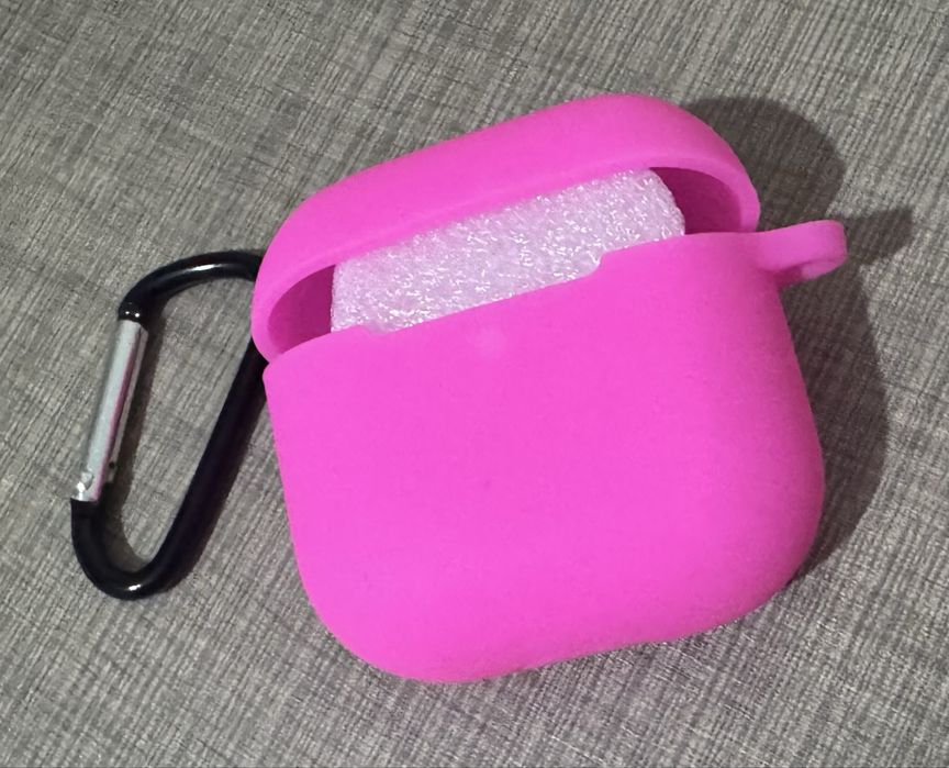 Кейс на AirPods 4