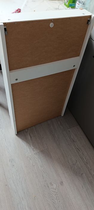 Szafka wisząca z lustrem, szafka łazienkowa