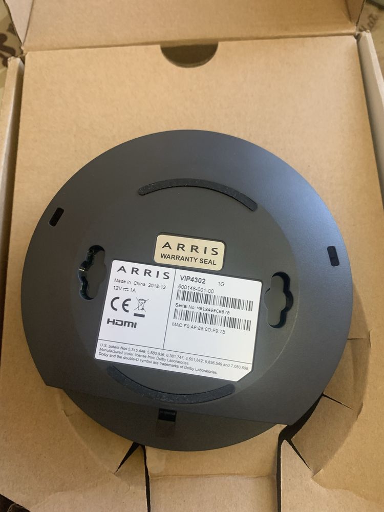 Компактна приставка arris vip 4302