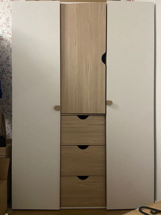 Nowa 3-drzwiowa szafa vox stige