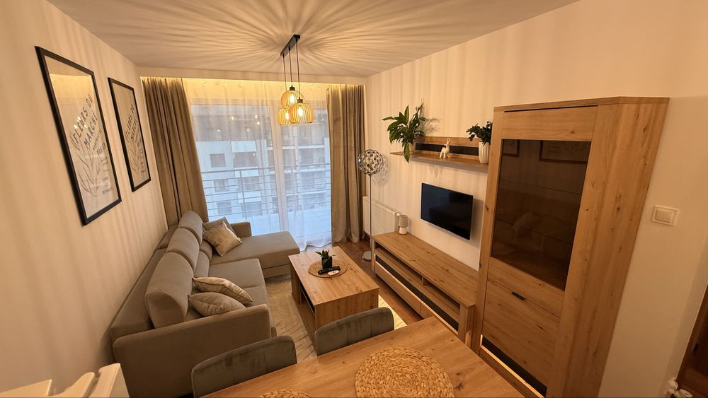 REZERWACJA Mieszkanie 2-pokojowe, komfortowe, niski czynsz, parking,